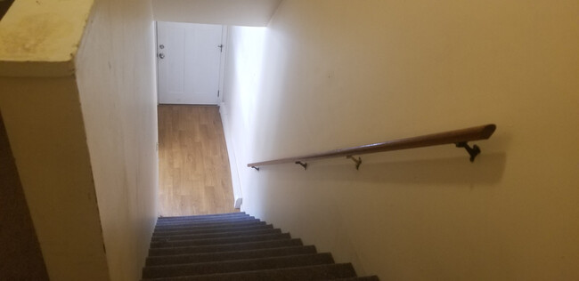 Foto del edificio - College Hill Apartments, LLC