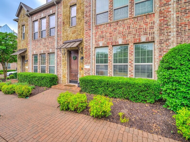 Foto principal - 7928 Pam St