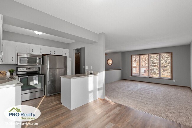 Foto del edificio - 3 Bedroom House in Oakdale