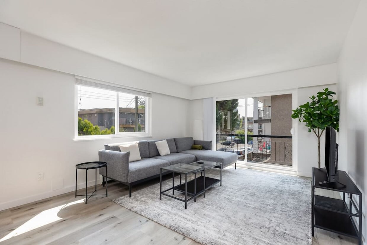 Photo principale - 254 E 12th Ave