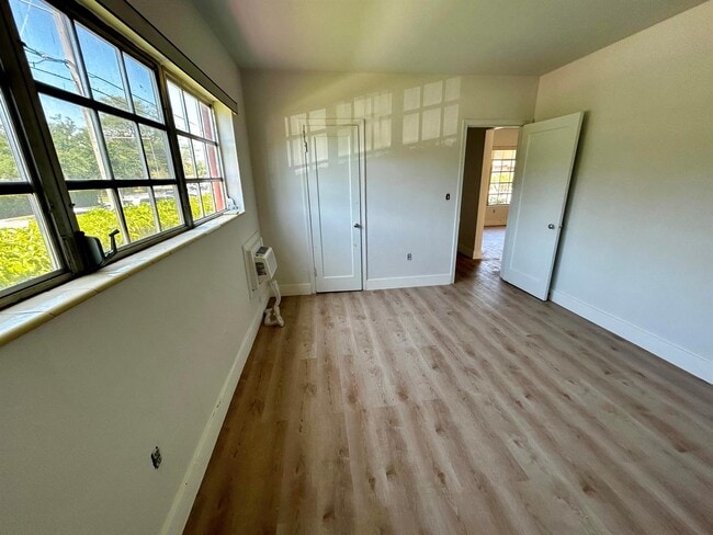 Foto del edificio - 631 SW 11th St