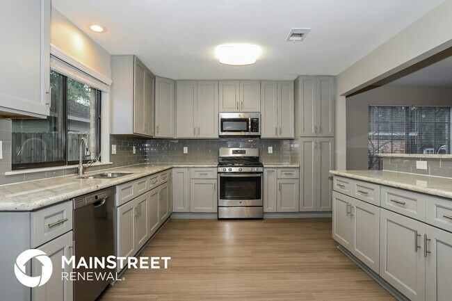 Foto del edificio - 15518 4 Leaf Dr