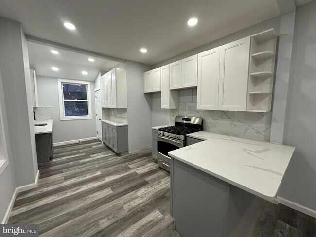 Building Photo - 1141 Herbert St