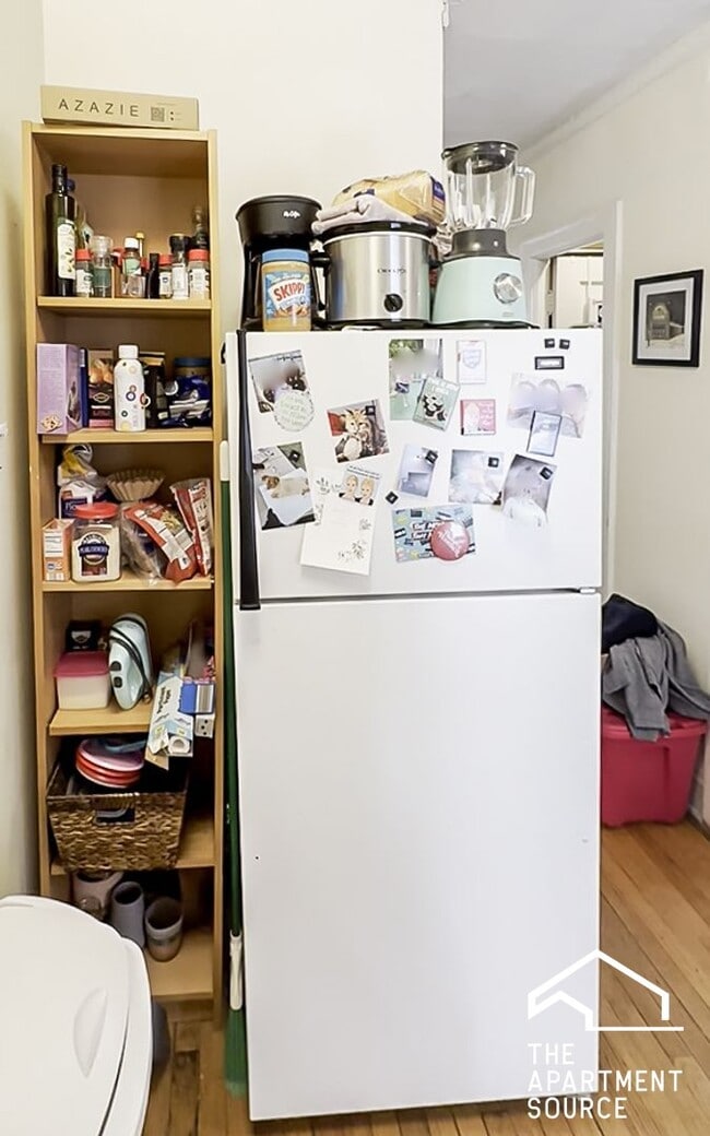 Foto del edificio - 4604 N Winchester Ave