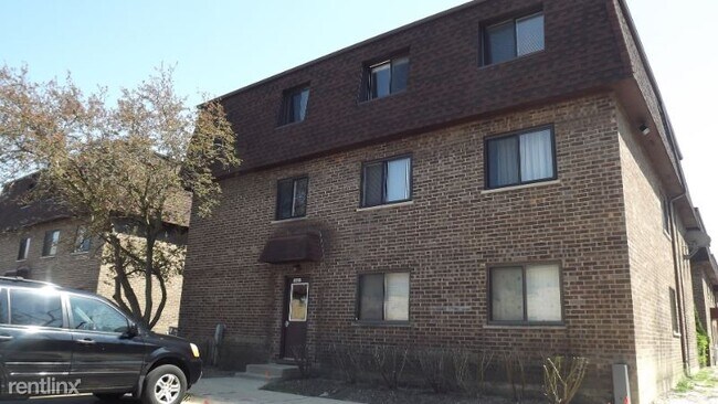 Building Photo - 9622 Bianco Terrace