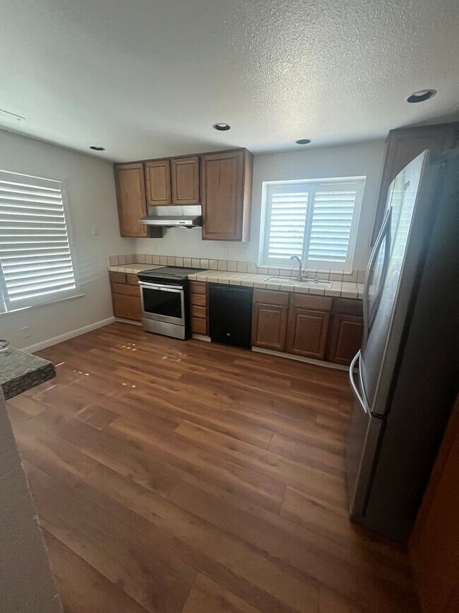 Foto del edificio - 1636 Brentwood Ln