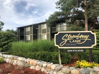 Building Photo - STRAWBERRY LANE APARTMENTS
