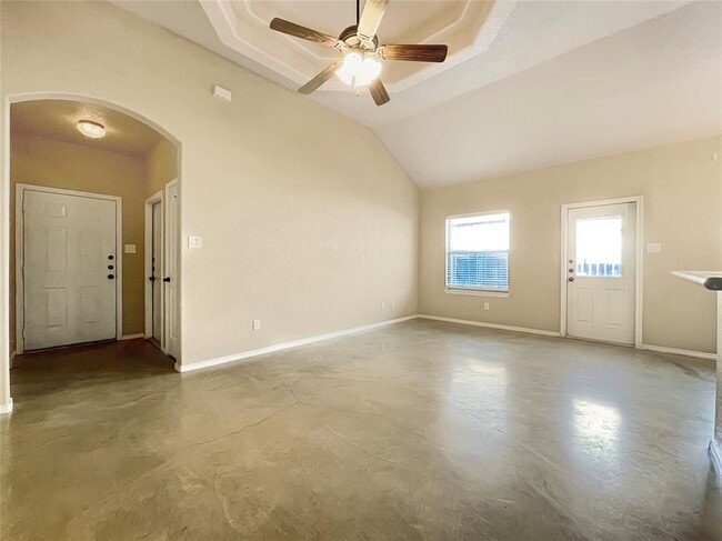 Building Photo - 256 Rosalie Dr