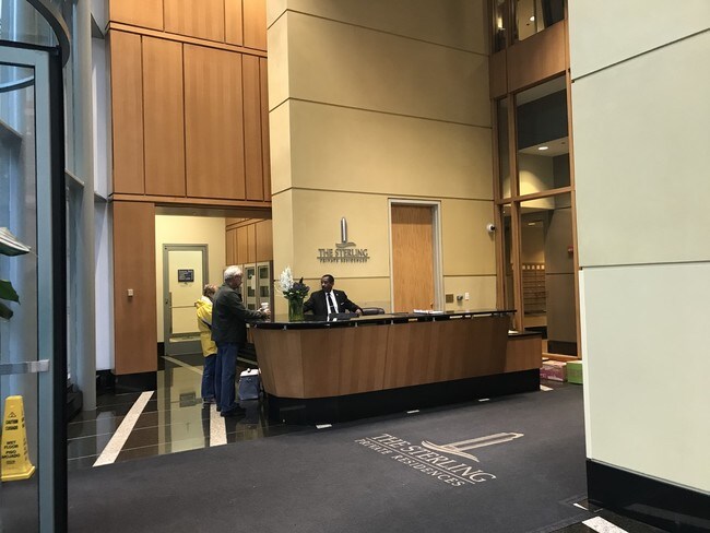Foto del edificio - 345 N LaSalle St