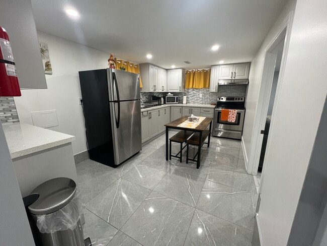 Photo du bâtiment - 11 Queen St S