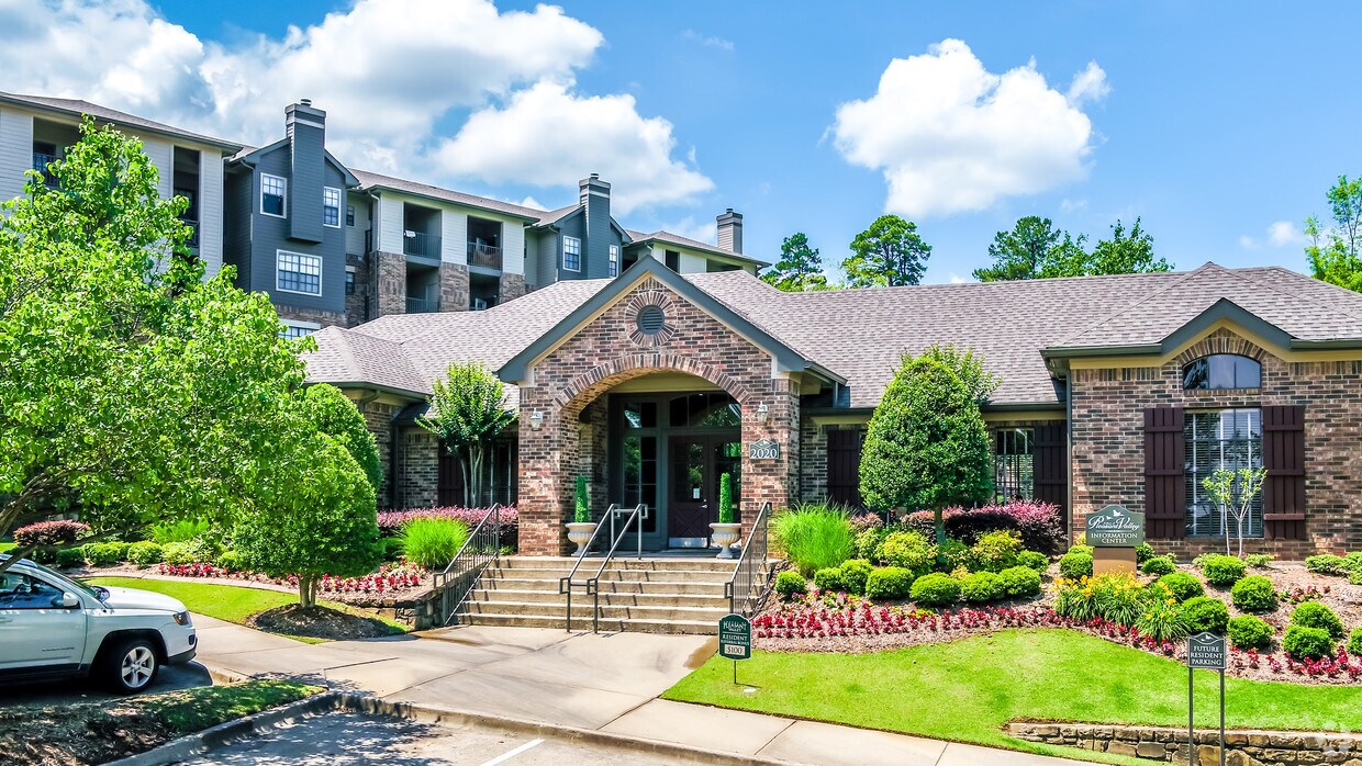 Arbors of Pleasant Valley 2020 Hinson Loop Rd Little Rock, AR