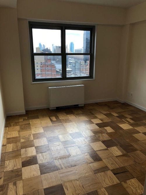 Building Photo - 252 E 63rd St