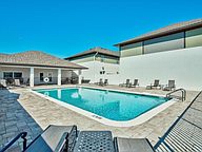 Building Photo - NEW 3B/2.5B Destin Oaks TOWNHOME available...