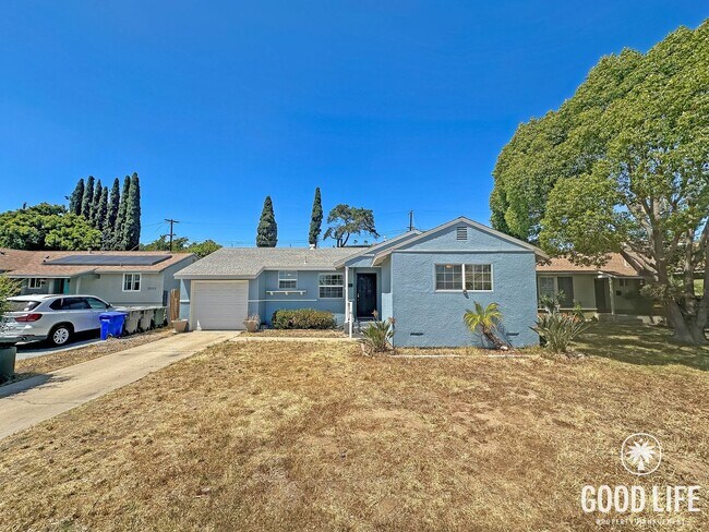 Foto del edificio - Charming 2BD/2BA National City Home with Fresh Updates, Backyard & Attached Garage