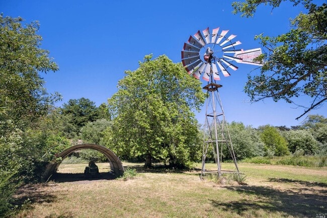 Building Photo - 5953 Shoreline Hwy