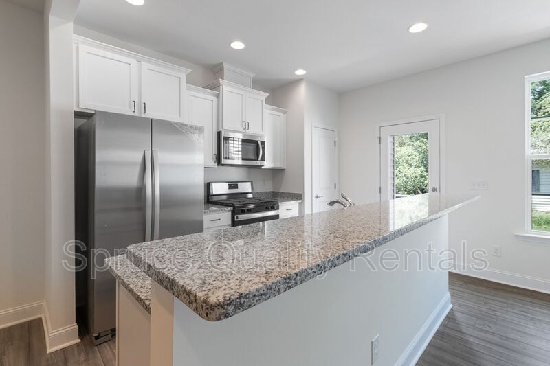 Foto principal - 4755 Lord Fogelman Way