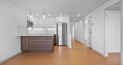 Building Photo - 1241 Beacon St
