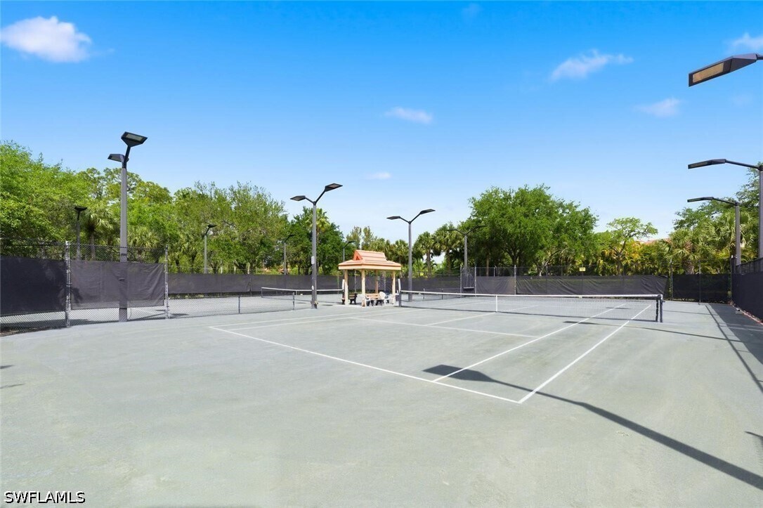 Foto del edificio - 1645 Windy Pines Dr