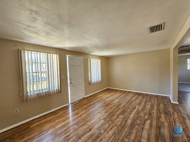 Foto del edificio - Beautiful 2 Bedrooms 2 Bathrooms Home for ...