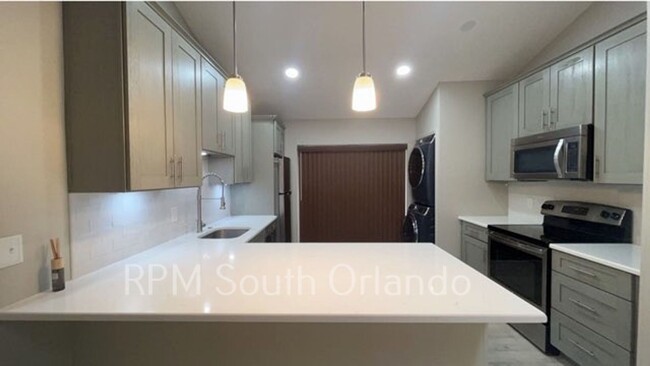 Foto del edificio - Charming 2-Bedroom, 2-Bathroom Condo in Do...