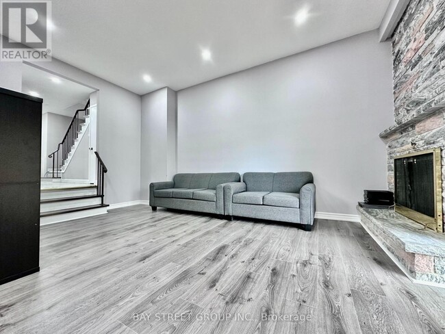Photo du bâtiment - 193 Silver Springs Blvd