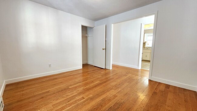 Foto del edificio - 98 Sylvia St