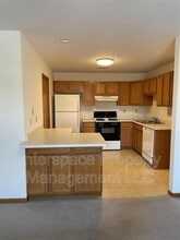 Building Photo - 105 Liberty Ln