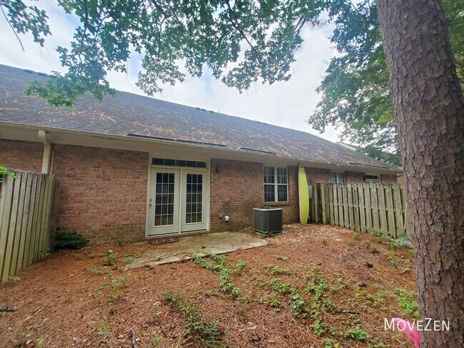 Foto del edificio - 5006 Carleton Dr