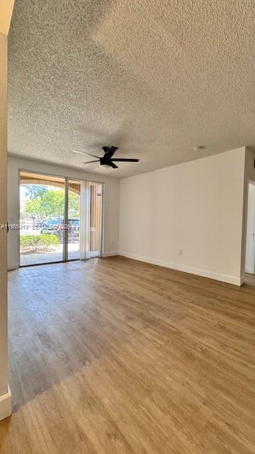 Foto del edificio - 7930 N Nob Hill Rd