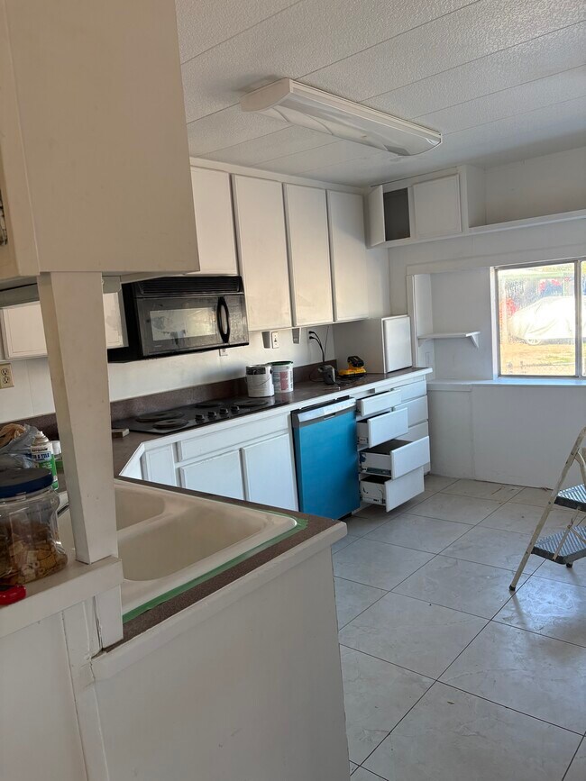 Foto del edificio - 1022 N Main Dr
