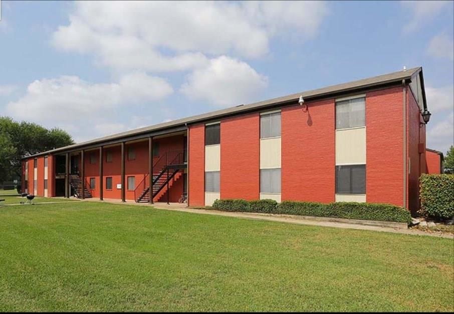 Foto principal - 1800 Primrose Dr