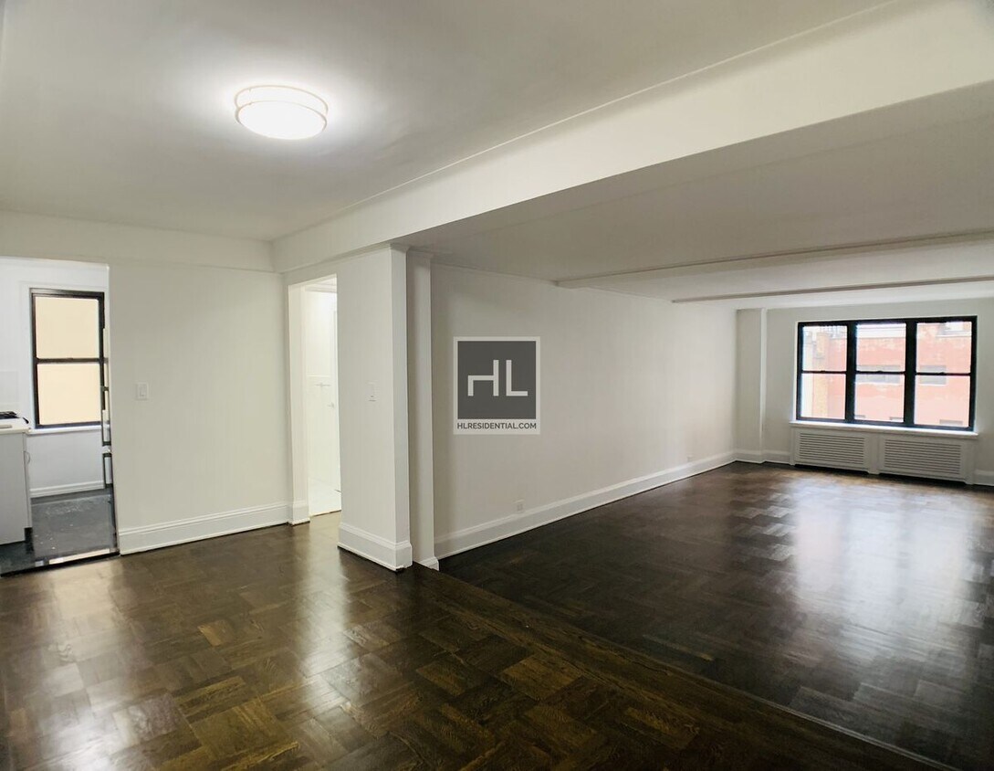 Primary Photo - EAST 38 STREET