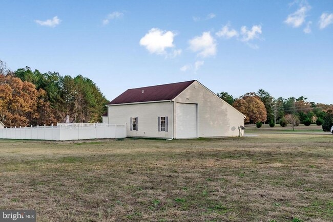 Building Photo - 41166 Glenwood Pl