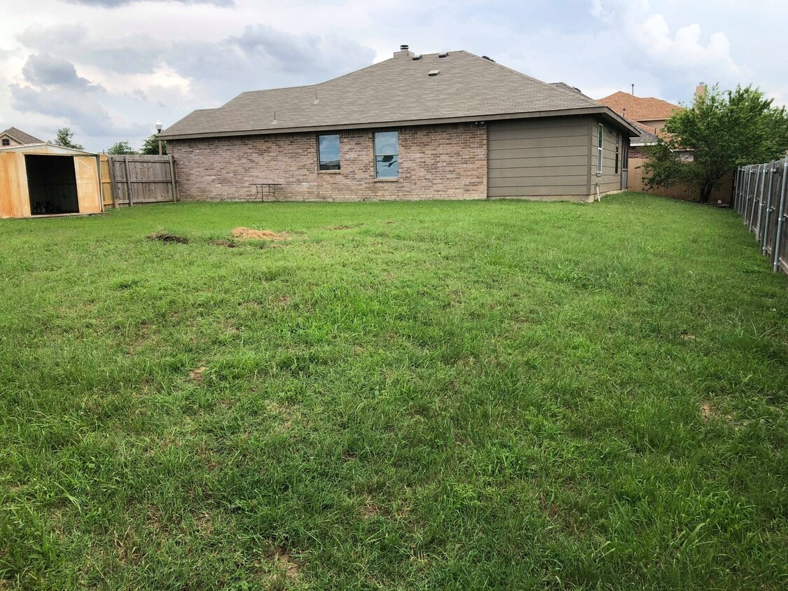 Photo - 2821 Stockton Street (Denton, TX)