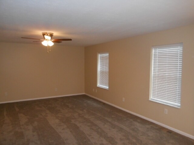 Foto del edificio - 636 Brighton St