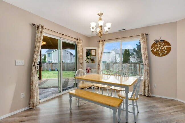 Foto del edificio - Amazing Floor Plan in Desirable Puyallup S...