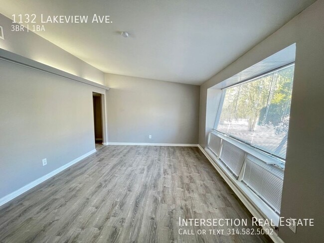 Building Photo - 1132 Lakeview Ave
