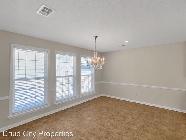 Building Photo - 3 br, 2 bath House - 2230 Cross Creek Drive