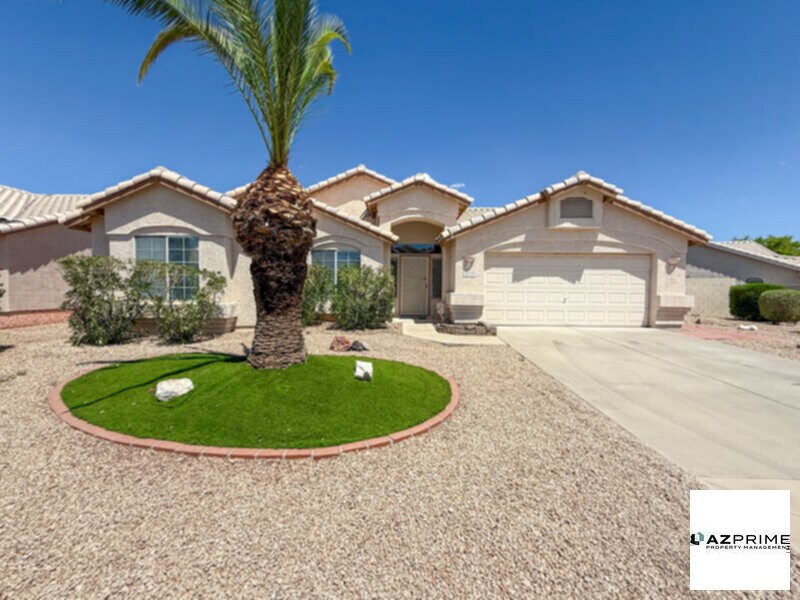Foto principal - Exceptional 3/2 Peoria Corner Lot House!