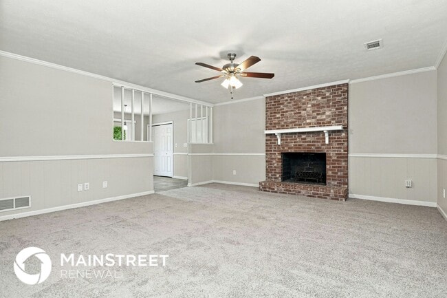 Building Photo - 795 Cedar Lake Dr SE
