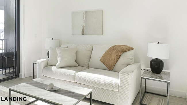 Building Photo - 1007 S Mint St