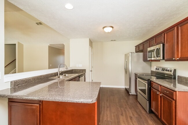 Building Photo - 3304 Tourmaline Dr