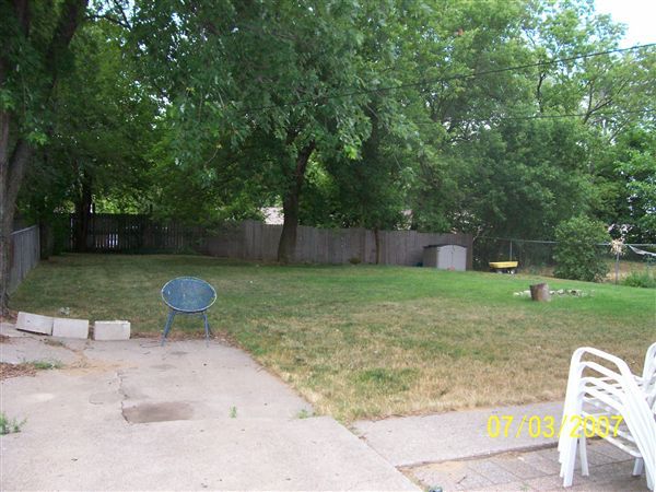Building Photo - 1623 Pennoyer Ave