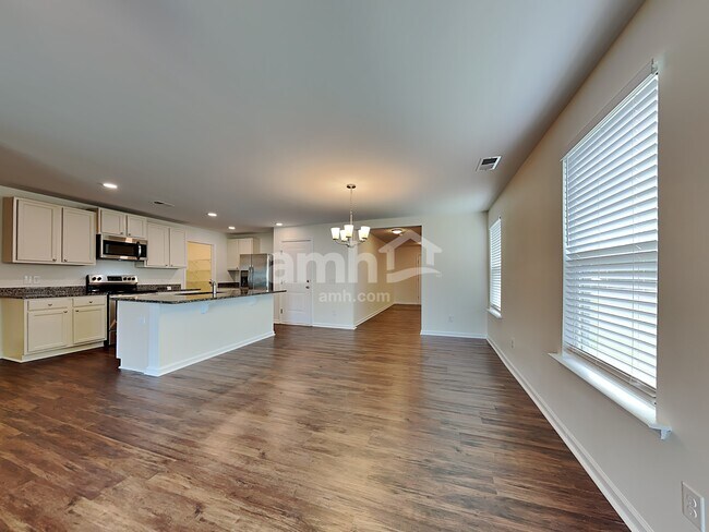 Building Photo - 67 Hogan Drive