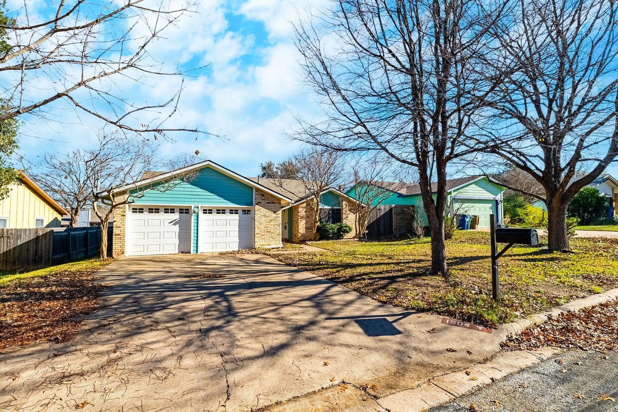 Foto principal - Beautiful 3 bedroom Home in North Austin!!