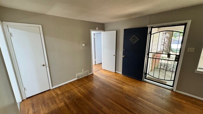 Foto del edificio - 3056 Arrendale St