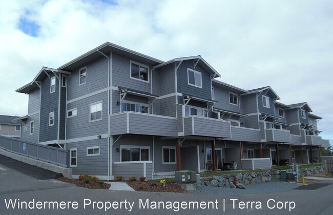 Building Photo - 3602 Portage Ln