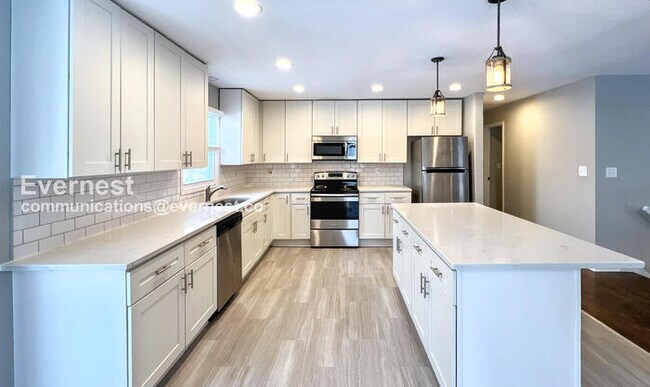 Building Photo - 13020 Corrington Ave