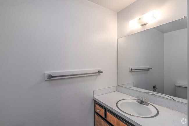 2BR, 1.5BA - 895SF - Half Bathroom - Sandman IV