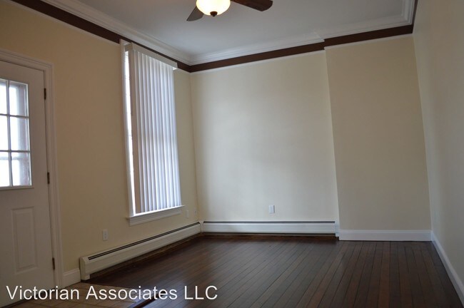 Building Photo - 2 br, 1 bath Apartment - 2 Cottage St